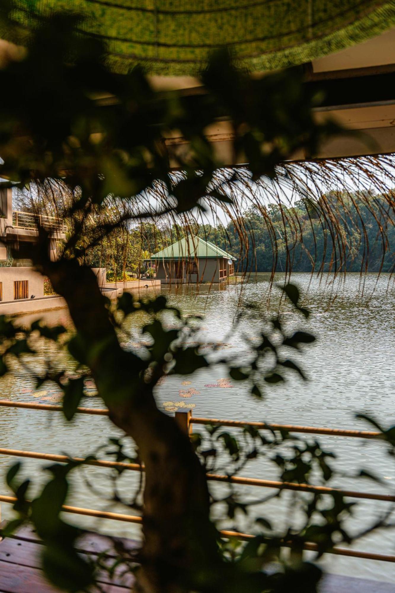 Lodge Bambuu Lakeside *