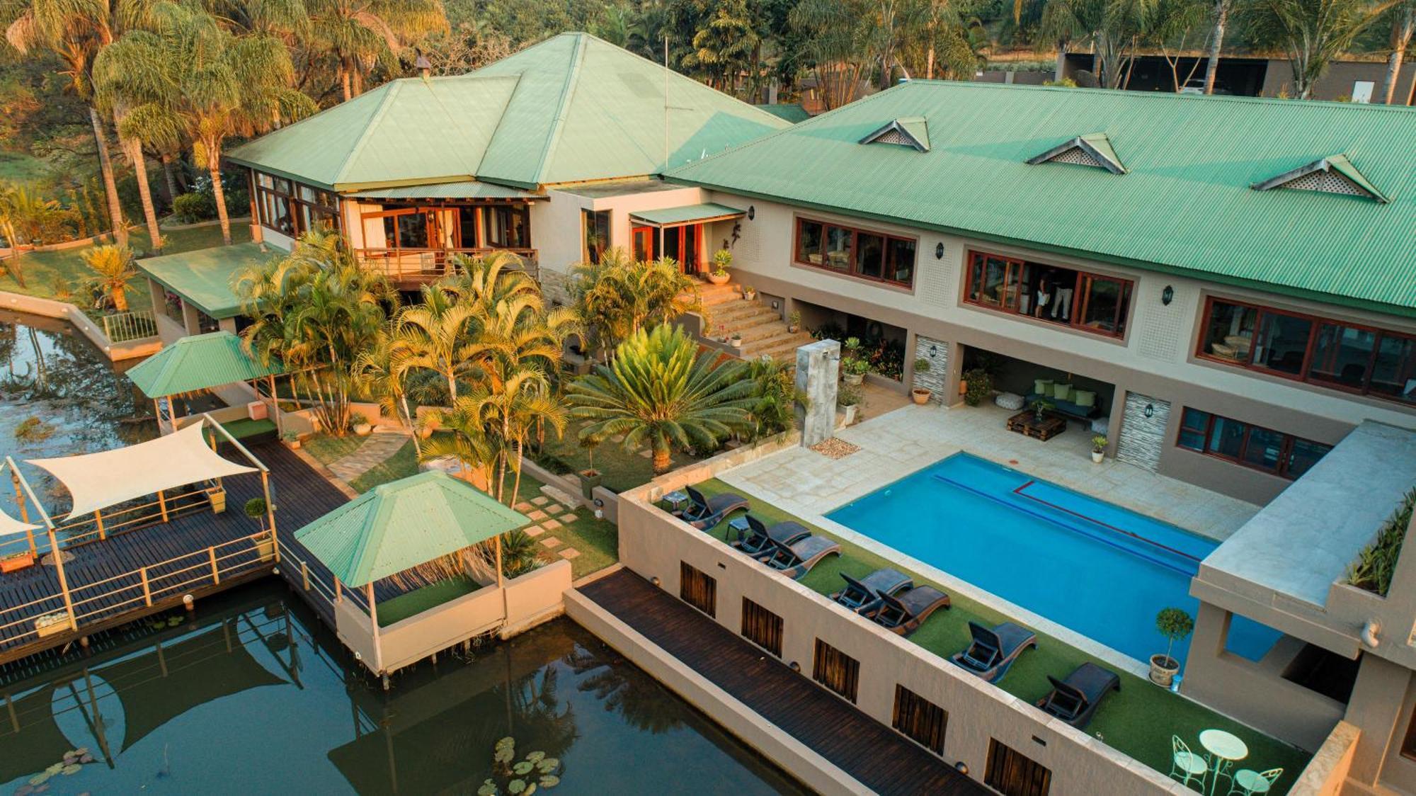 Bambuu Lakeside