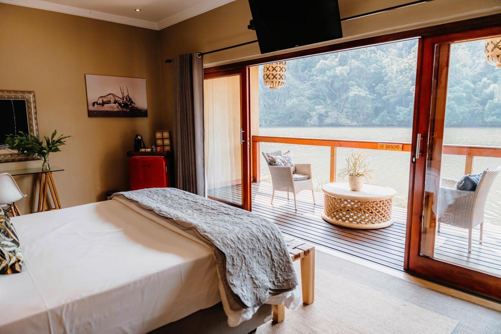 Lodge Bambuu Lakeside *