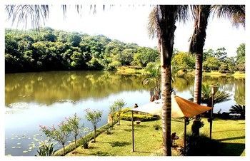 Lodge Bambuu Lakeside