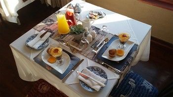 Bambuu Lakeside Lodge