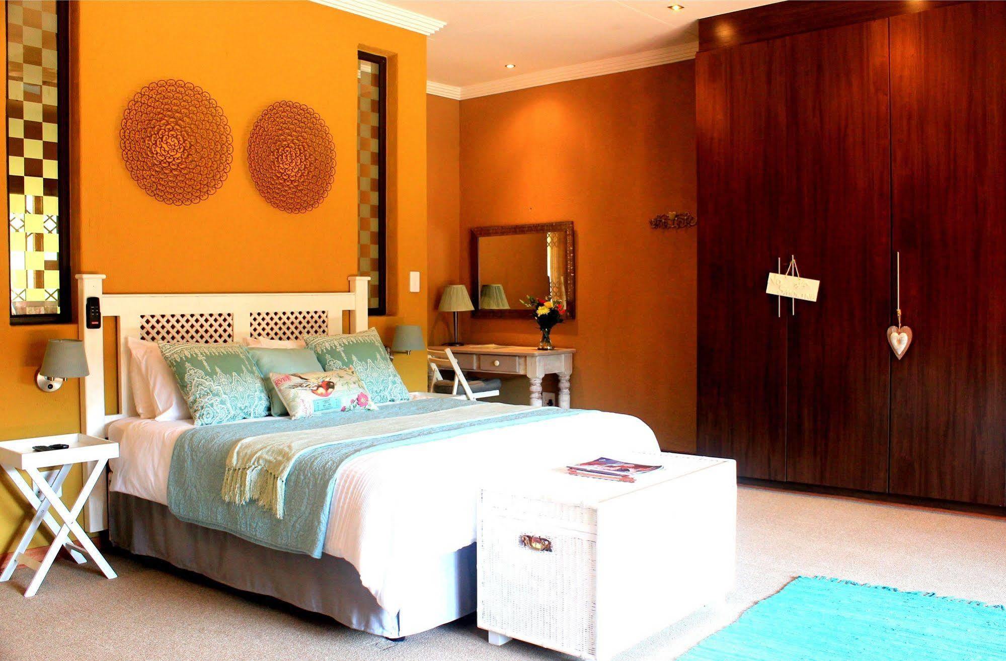 Bambuu Lakeside Lodge