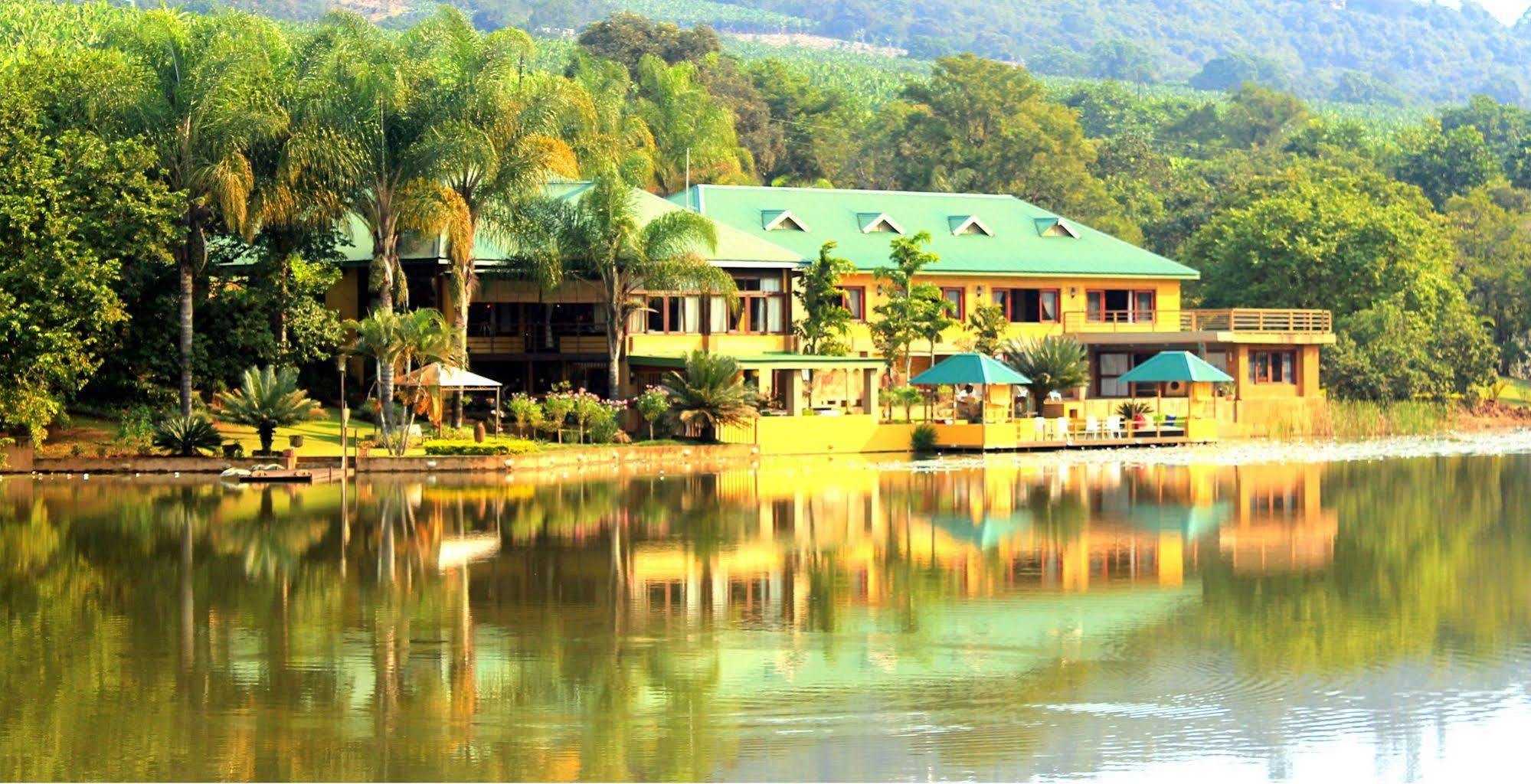 Lodge Bambuu Lakeside *